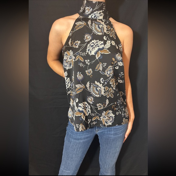 RW&Co. Top, high neck halter top ladies size medium. - Picture 2 of 16